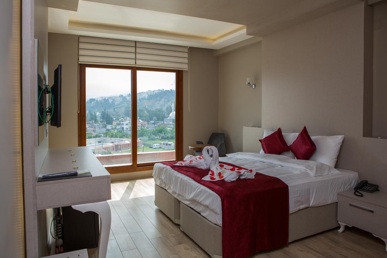 Akcali Hotel Iskenderun Bagian luar foto